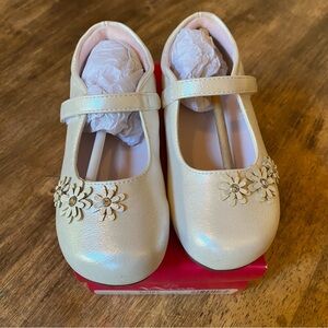 Nina Kids Toddler Girl Shoes 9M Daisy White Shimmer Mary Janes Dressy Flower